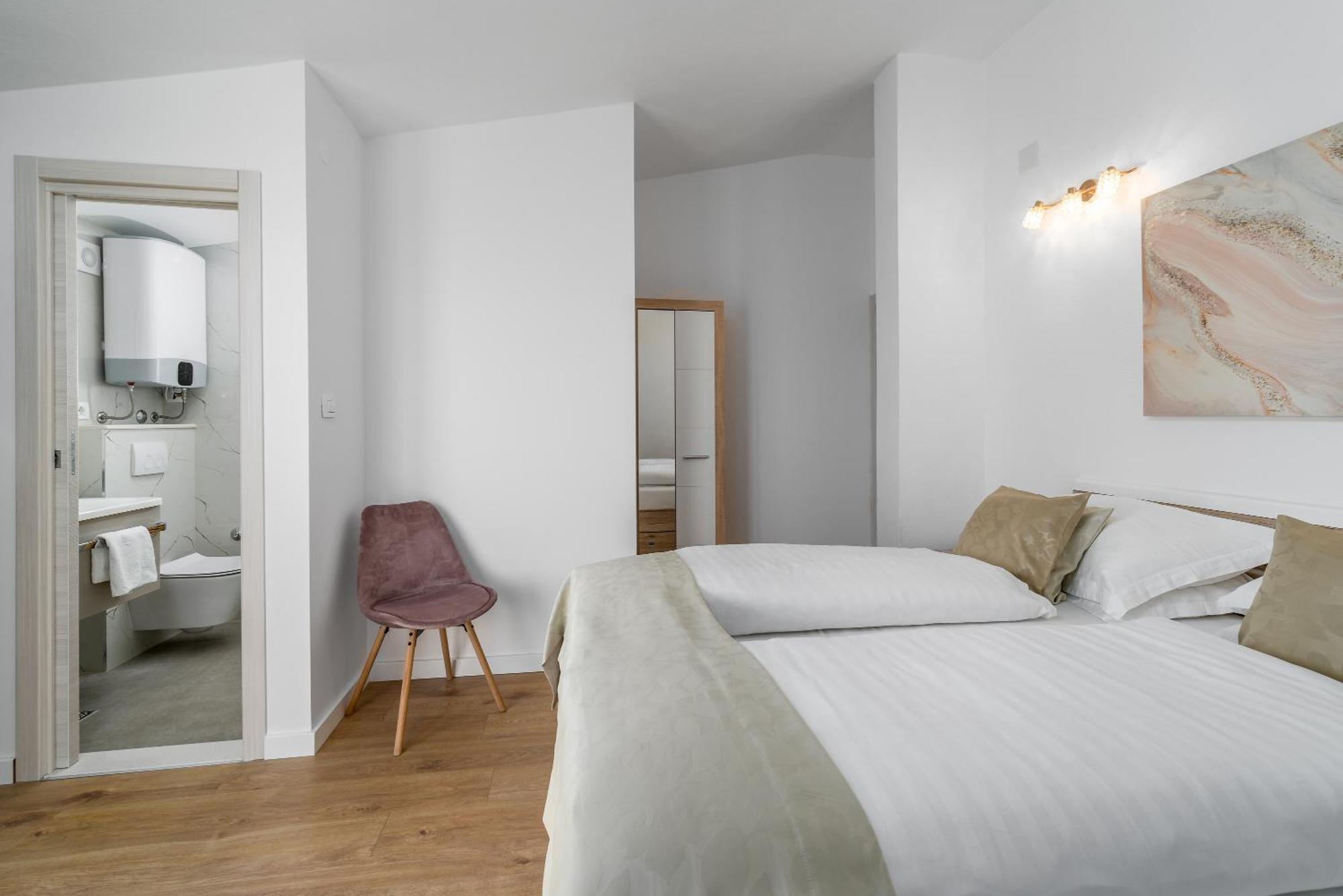 Rooms Vedrana (Adults Only) بودْسْتغانا الغرفة الصورة